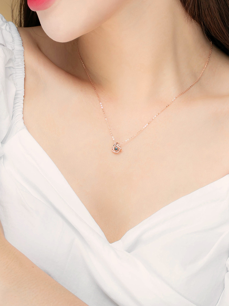 14K 트윙클 블루 러프 다이아 장미 목걸이