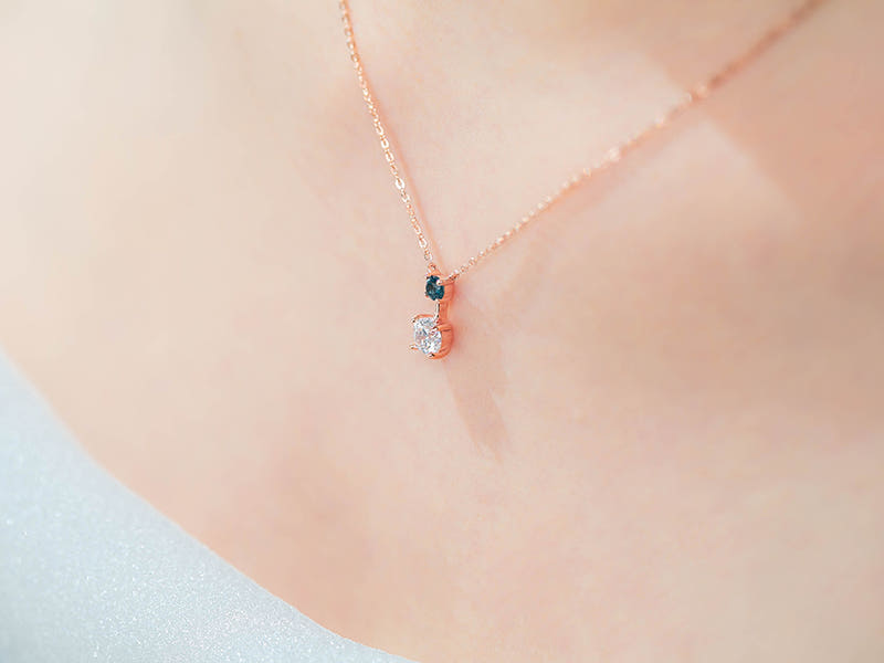 14K 블루 토파즈 더블 포인트 목걸이