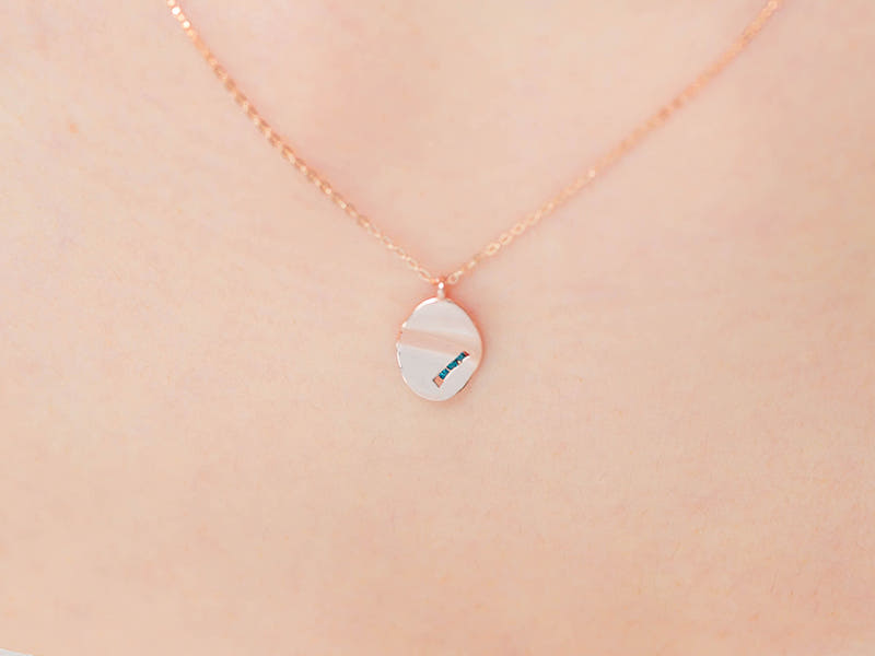 14K 블루 다이아 웨이브 타원 목걸이